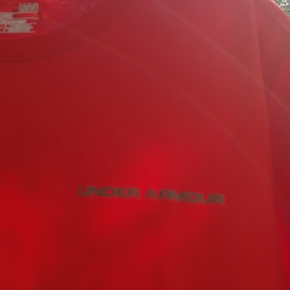 UNDER ARMOUR Mens Red  Loose Athletic  shirt - Picture 2 of 6